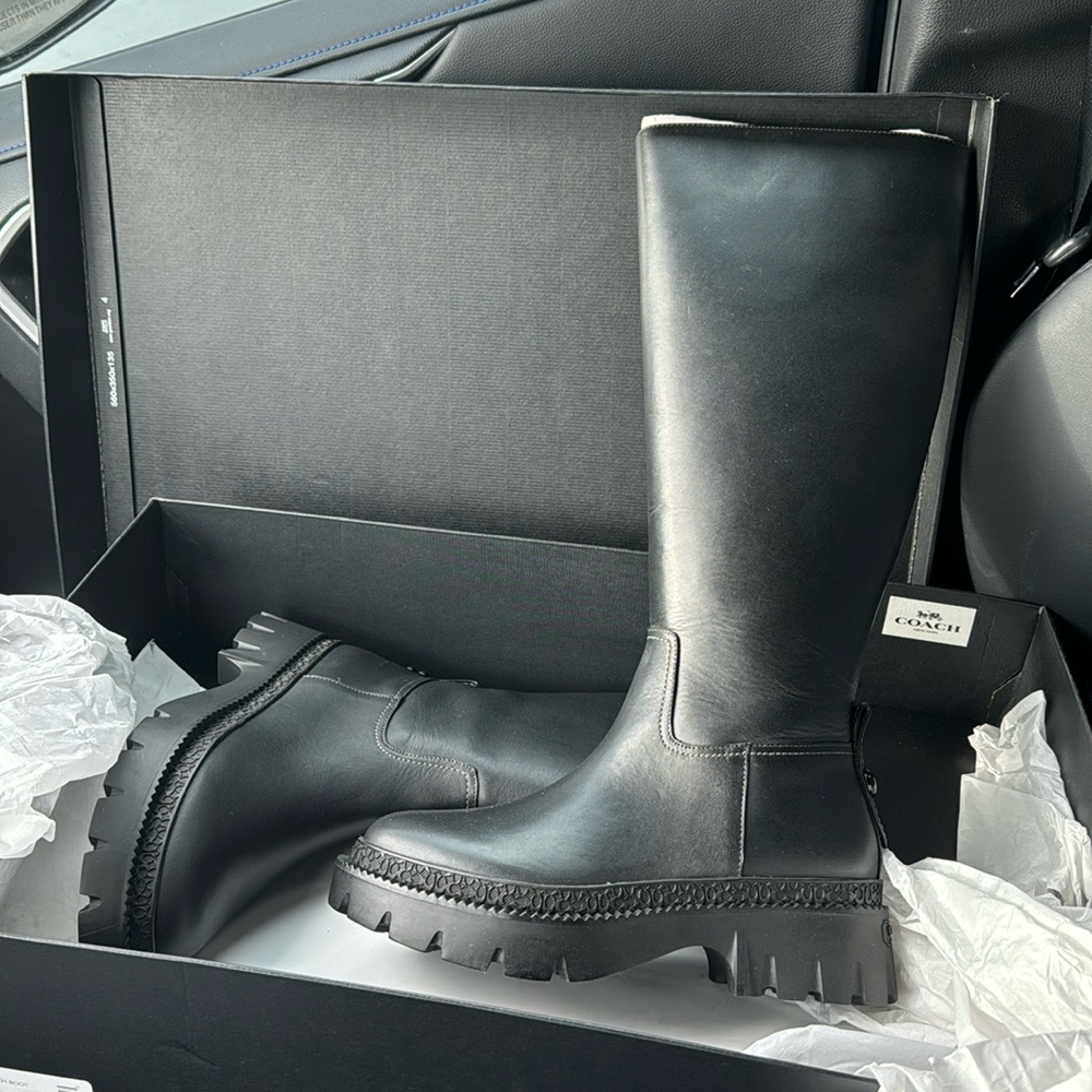 Coach julietta leather boot black size 8